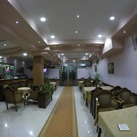 Megklaus Tirana